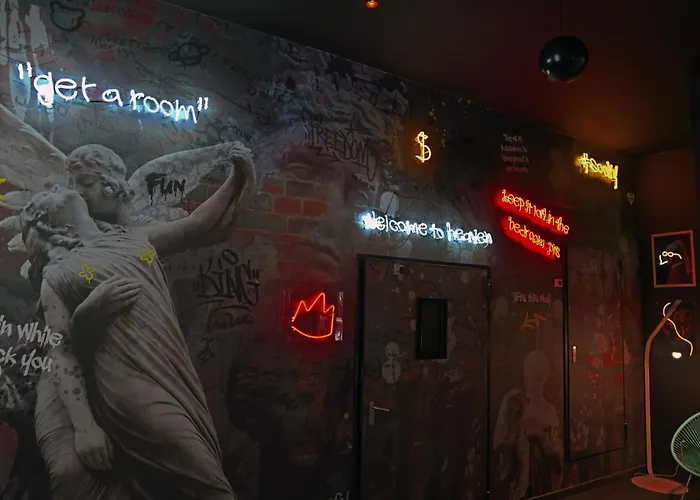 So Adults Only 3* San Julián