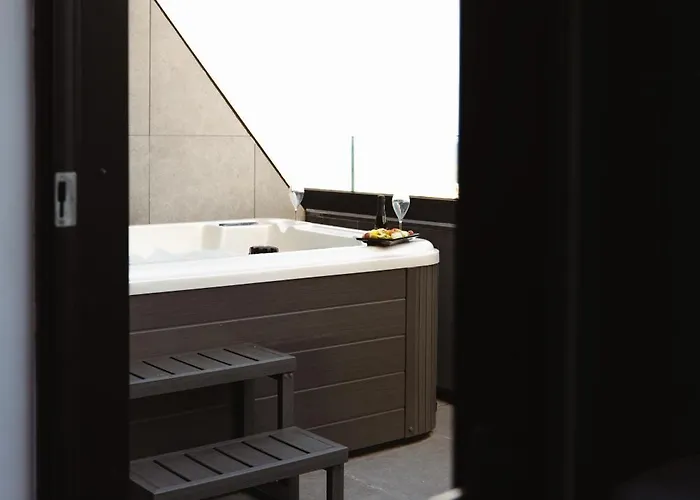 So Adults Only Hotel 3*