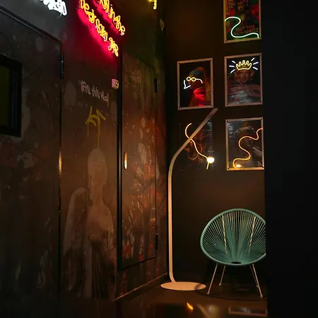 Hotel So Adults Only