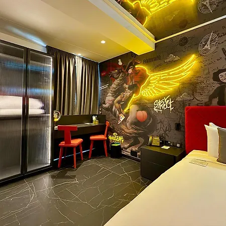 So Adults Only Otel 3*