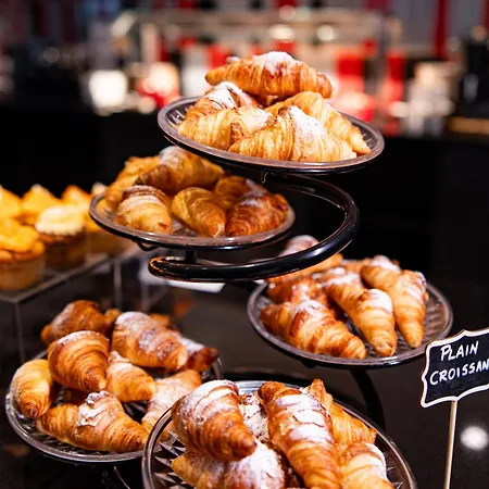 So Adults Only 3* San Ġiljan