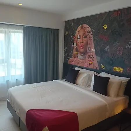 Hotel So Adults Only