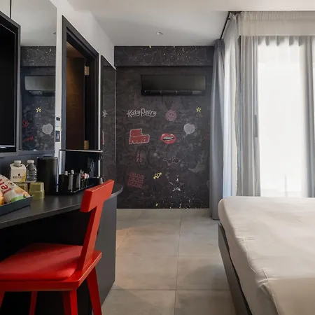 So Adults Only 3* Saint Julian's