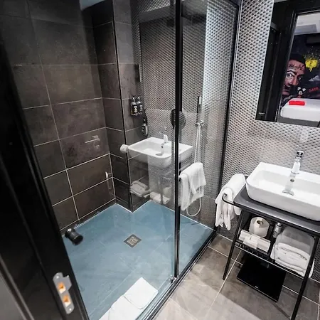 So Adults Only Otel Saint Julian's