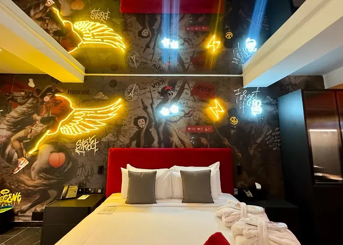 So Adults Only San Giuliano