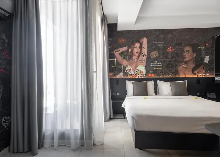 Hotel So Adults Only 3*