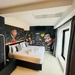 Otel So Adults Only
