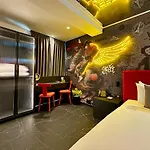 So Adults Only Otel 3*