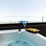 So Adults Only Otel 3*