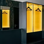 Otel So Adults Only