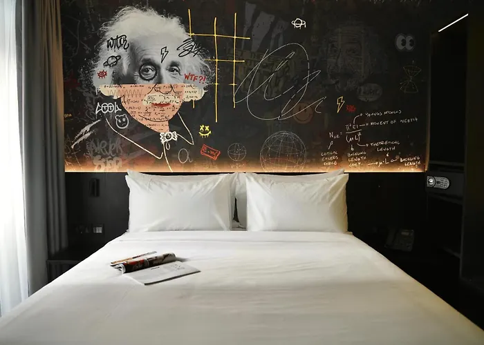 Hotel So Adults Only